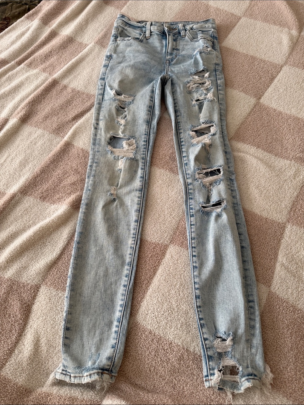 American Eagle Outfitters Light Blue Ripped Skinny Jeans sz 0